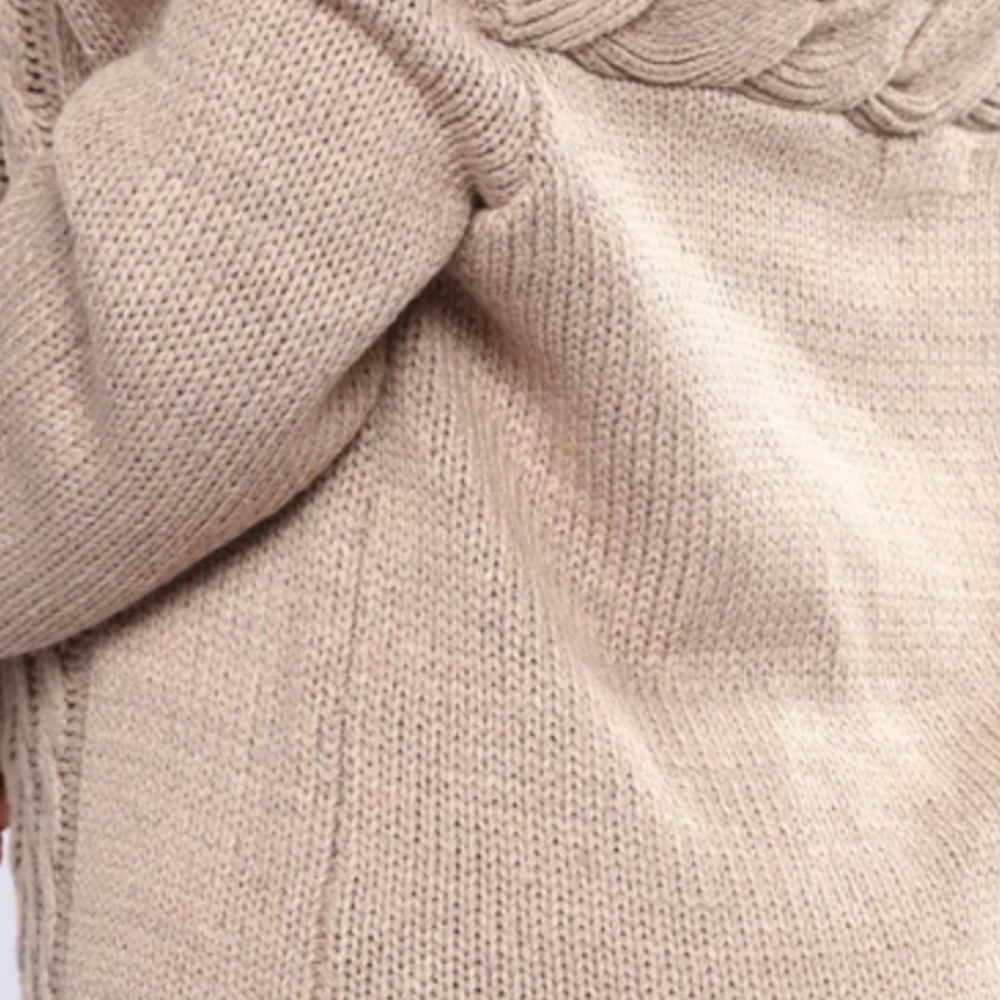 - Chunky 2x/3x winter sweater with good quality material.